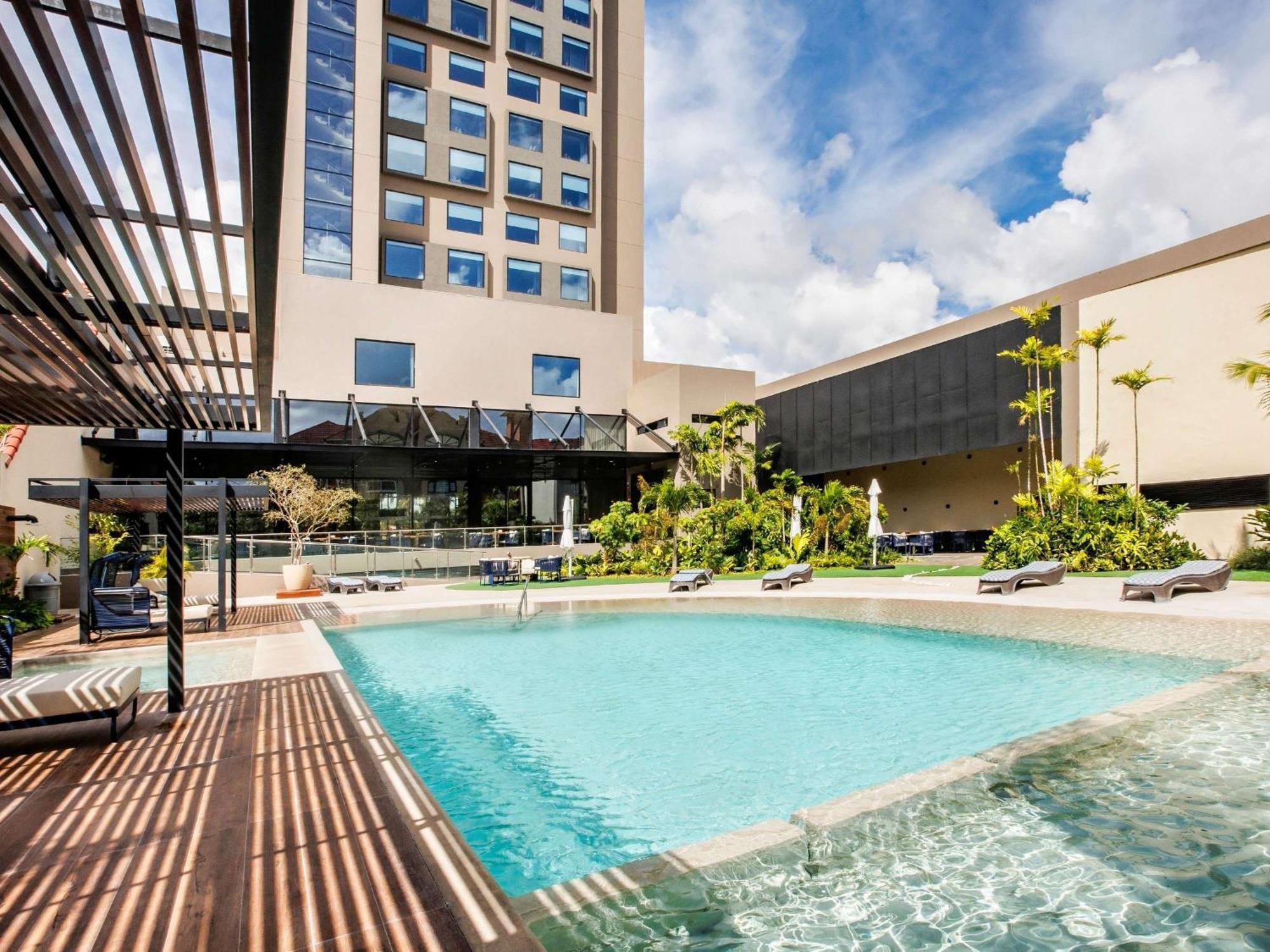 Novotel סנטה קרוז דה לה סיירה מראה חיצוני תמונה